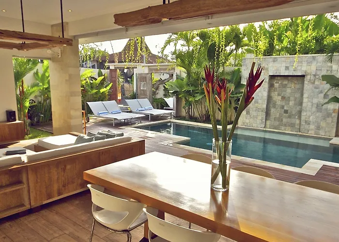 Villa Pantai Indah *