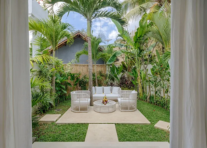 Pantai Indah Villa