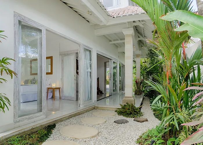 Villa Pantai Indah