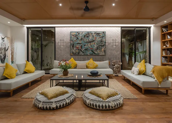 Villa Pantai Indah