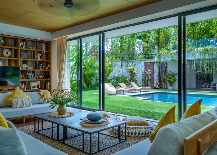 Villa Pantai Indah